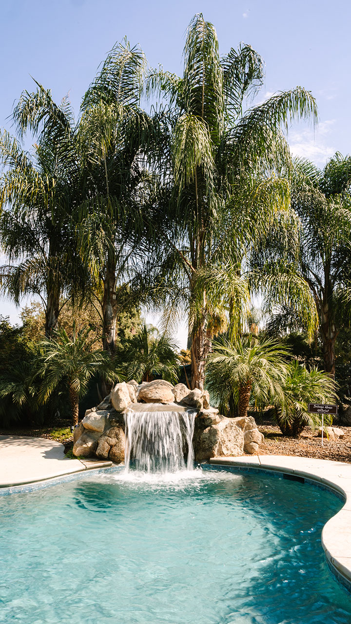 Serving Kings County and Tulare County with expert installation of Pools